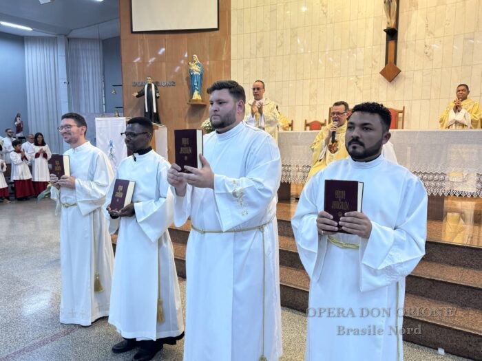 Brasile Nord - Fede, servizio e vocazione: nove religiosi istituiti Lettori e Accoliti -  30984