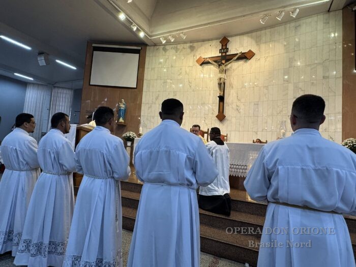 Brasile Nord - Fede, servizio e vocazione: nove religiosi istituiti Lettori e Accoliti -  30991
