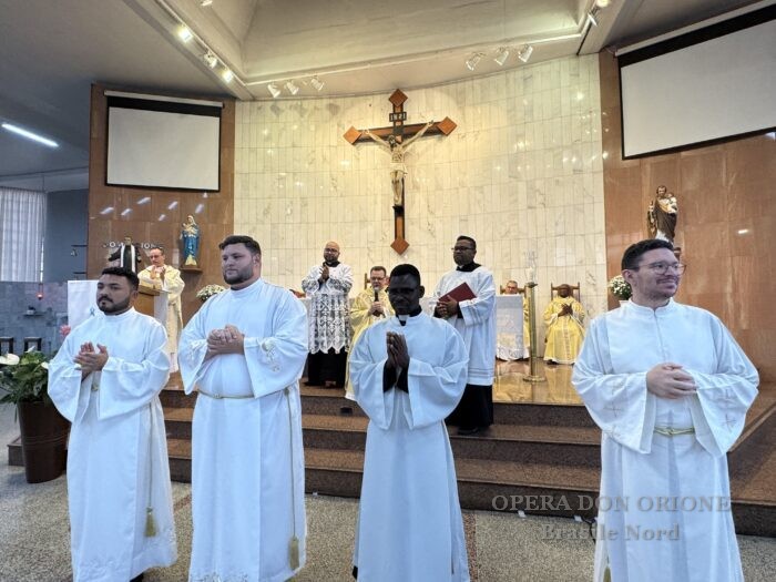 Brasile Nord - Fede, servizio e vocazione: nove religiosi istituiti Lettori e Accoliti -  30992