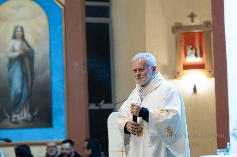 Cile - A Cerrillos il rinnovo dei voti religiosi dei chierici Tomás Lois e Javier Navarrete -  31248
