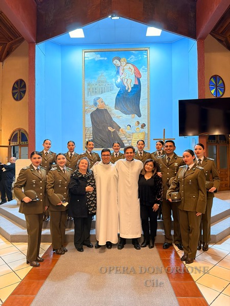 Cile - A Cerrillos il rinnovo dei voti religiosi dei chierici Tomás Lois e Javier Navarrete -  31259