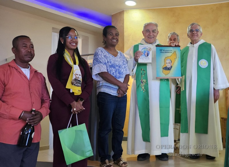 In Madagascar da 50 anni, ricominciando dal cuore -  31337