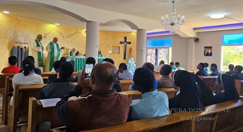 In Madagascar da 50 anni, ricominciando dal cuore -  31339