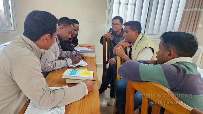 In Madagascar da 50 anni, ricominciando dal cuore -  31343