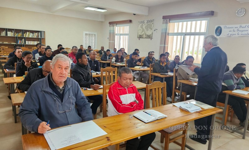 In Madagascar da 50 anni, ricominciando dal cuore -  31346