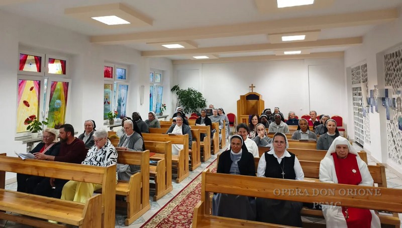 Polonia – Conclusa a Zduńska Wola l'Assemblea Generale di Verifica delle Piccole Suore Missionarie della Carità -  31434