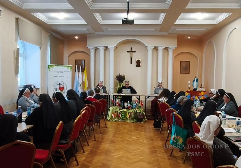 Polonia – Conclusa a Zduńska Wola l'Assemblea Generale di Verifica delle Piccole Suore Missionarie della Carità -  31437